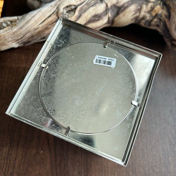 Bath and Body Works Silver 3 Wick Square Candle Holder - Picture 6 of 8